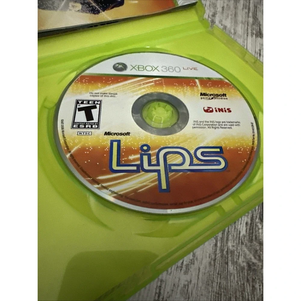 Lips (Xbox 360,‎ 2008) + Manual and Song Card Xbox Live Used